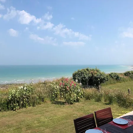 Apartment Avec Vue Sur Mer, Lumiere Et Confort