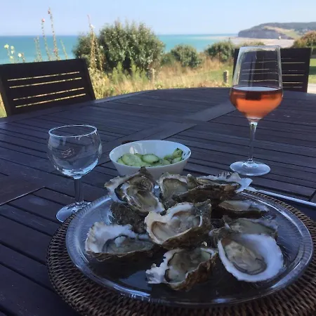 Apartment Avec Vue Sur Mer, Lumiere Et Confort *