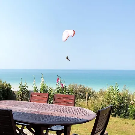 Apartment Avec Vue Sur Mer, Lumiere Et Confort